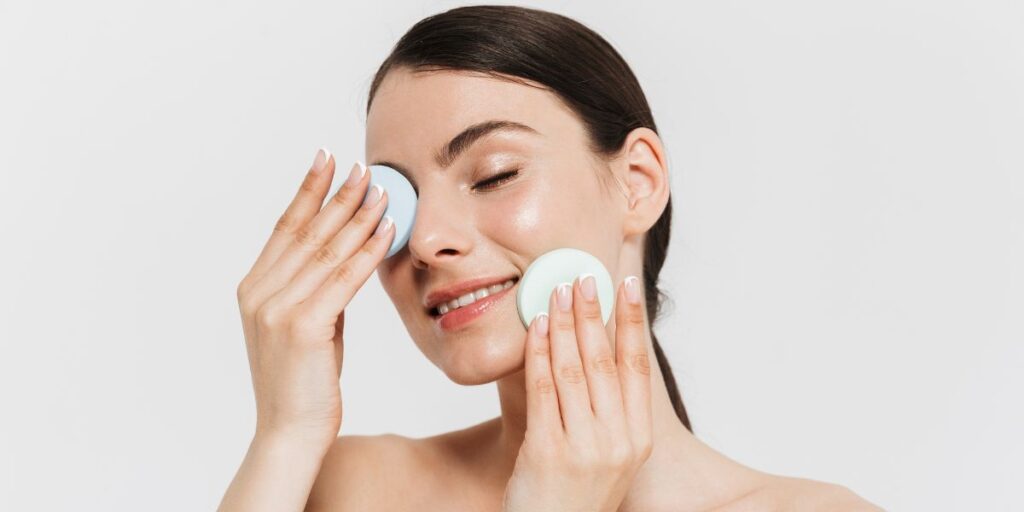 The Benefits of Incorporating Retinol Into Your Skincare